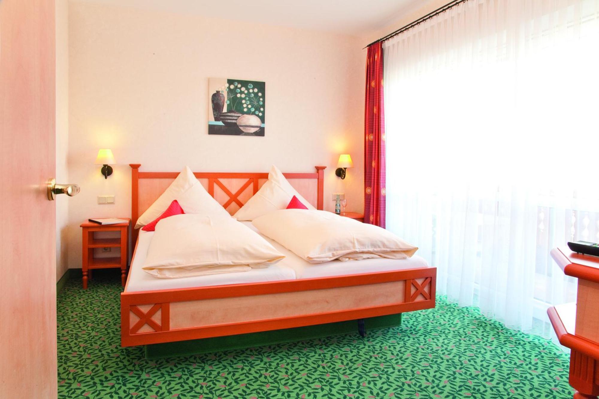 Landkomfort Hotel Elsenmann Виллинген Номер фото