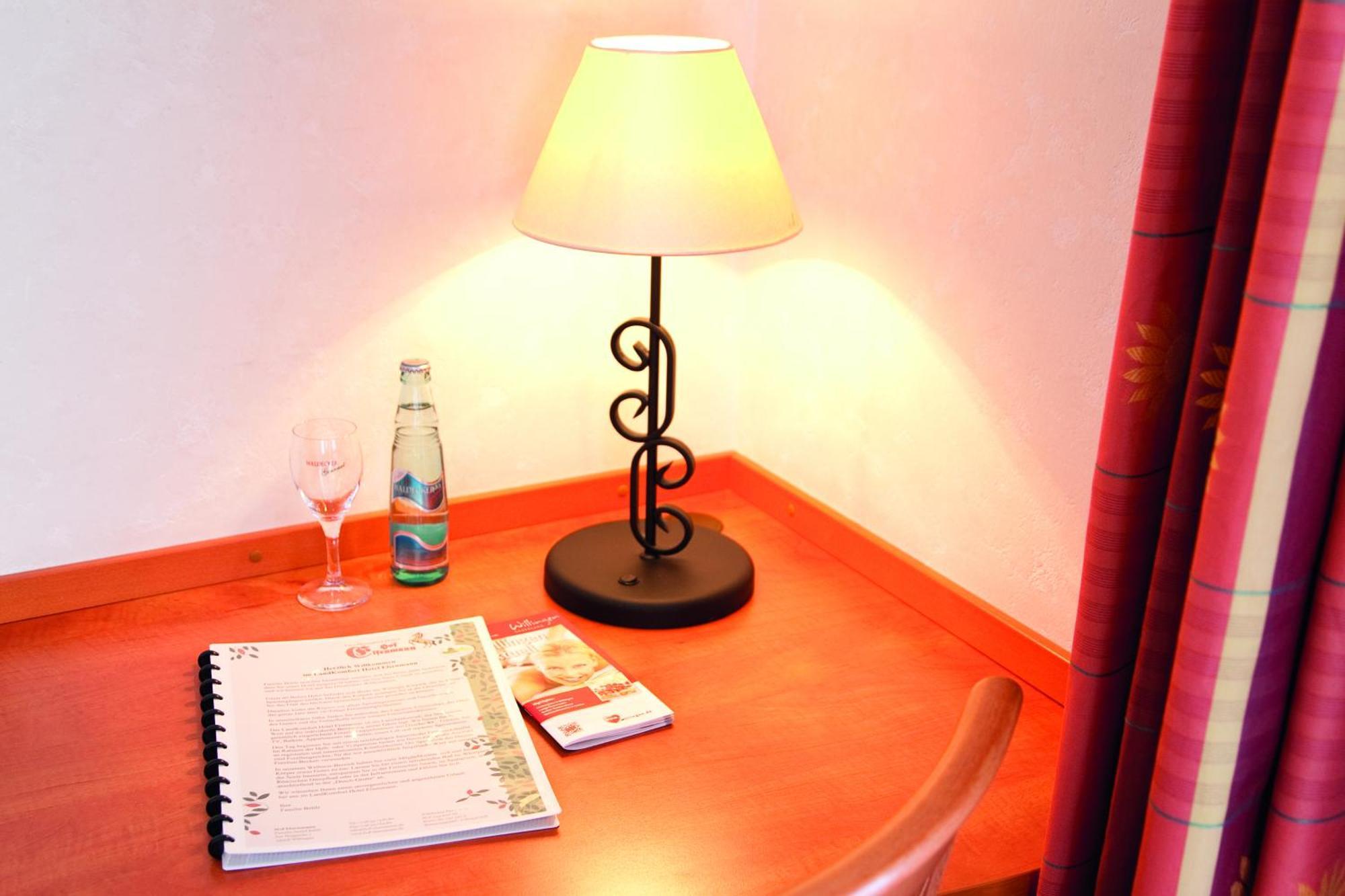 Landkomfort Hotel Elsenmann Виллинген Номер фото